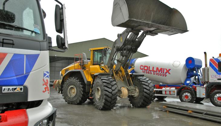 Collier's new Volvo L220H wheel loader at Goat Hill Quarry Volvo L220H