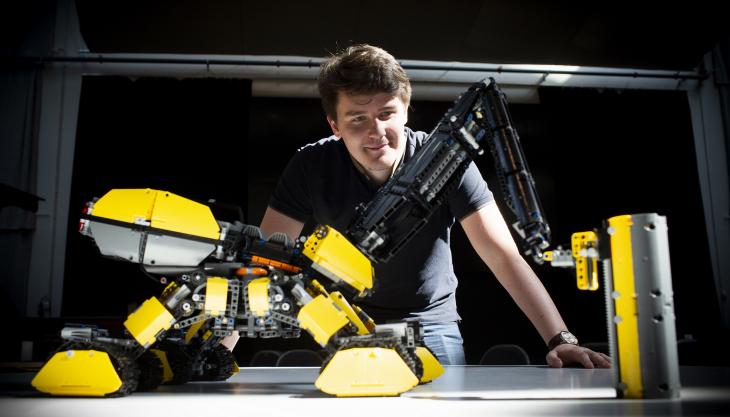 The grand prize-winning entry – the autonomous Volvo Rottweiler, by Vida András, is fitted with a pneumatic drill, a dozer and a 3D printer Volvo Rottweiler