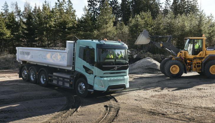 Volvo Trucks demonstrating a heavy-duty electric concept truck Volvo electric concept truck