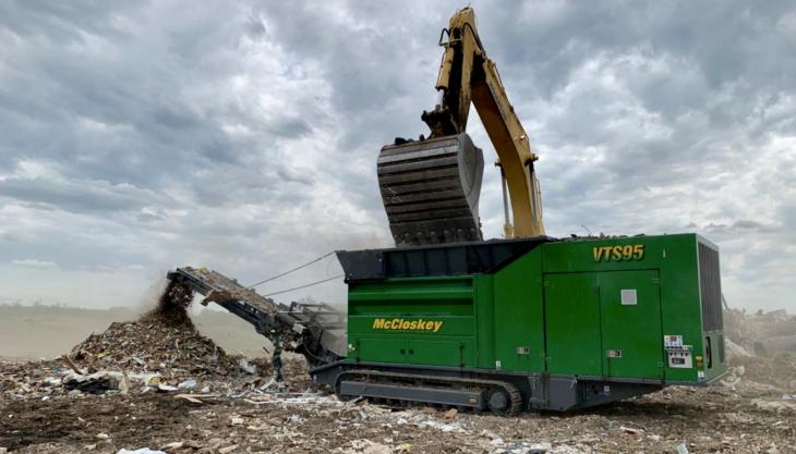The new VTS95 tracked shredder from McCloskey VTS95 tracked shredder