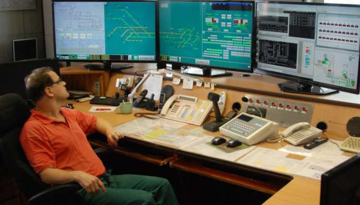 Marek Hudský in the control room at Vršany Lom Westermo