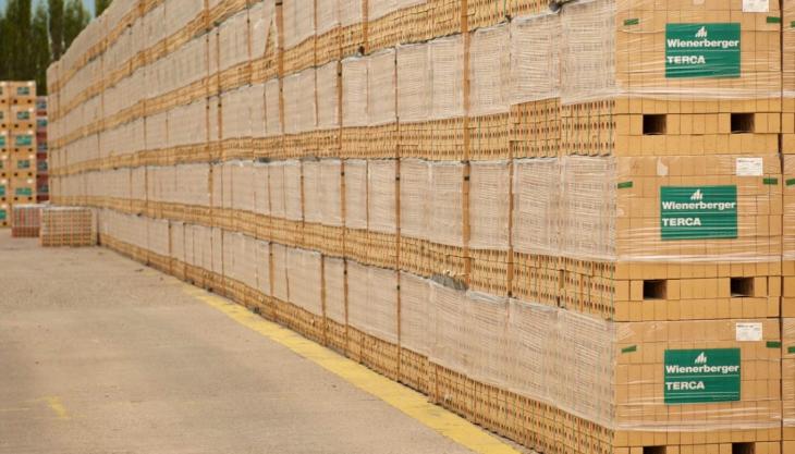 Wienerberger are looking to reduce overall plastic packaging consumption by 30% by 2023 Wienerberger