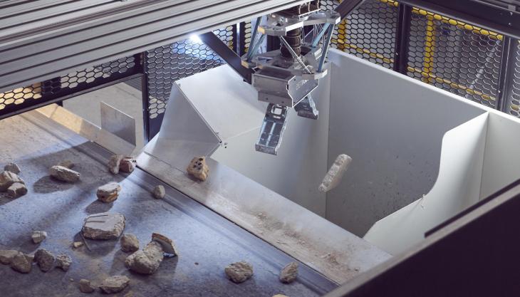 Eberhard’s new recycling plant is using ZenRobotics’ AI technology to help deliver recycled aggregates Eberhard’s new recycling plant is using ZenRobotics’ AI technology to help deliver recycled aggregates