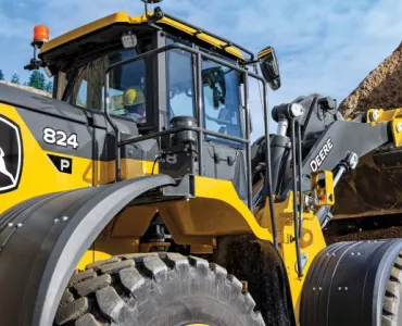 John Deer 824 P-tier wheel loader