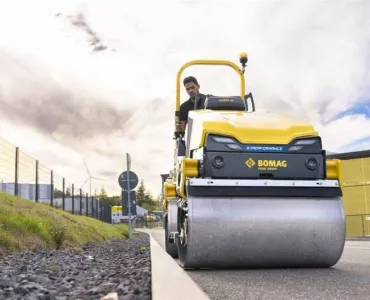 Bomag BW 100 AD e-5 tandem roller