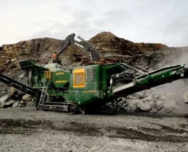 McCloskey J4 jaw crusher