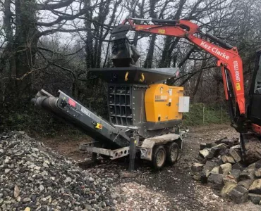 RubbleCrusher RCV150V mobile compact jaw crusher