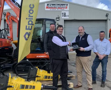 Shellplant team receiving the Epiroc Dealer of the Year 2022 Award