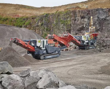 C&R Developments selected a Sandvik QJ341 mobile jaw crusher and a QH332 mobile cone crusher as their first items of crushing machinery