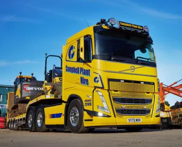 Campbell Plant Hire’s new Volvo FH 540 6x2 sleeper-cab tractor unit