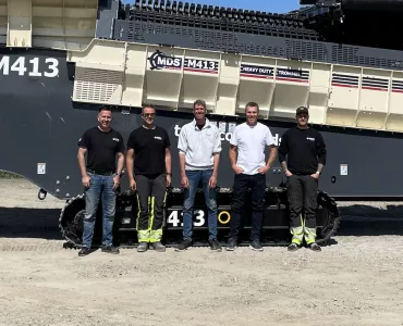 The Mineralteknikk team with a new MDS M413 rock trommel