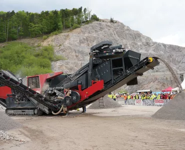 SBM demonstrating their new REMAX 600 track-mounted impact crusher at Ramasau Quarry