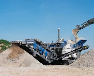 Kleemann all-electric Mobirex MR 130(i) PRO impact crusher