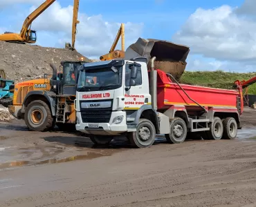 Kealshore tipper fitted with Durite’s SD card four-channel safety camera unit