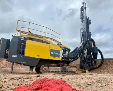 The FlexiRoc D65 on the quarry floor at Torr Works during Epiroc’s commissioning process