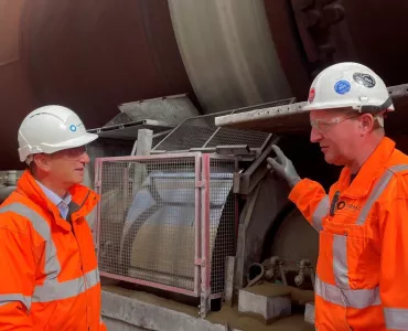 L-R: The Rt Hon Alun Cairns MP with Tarmac’s Aberthaw cement plant manager Stuart Escott