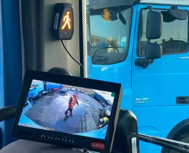 Durite’s new All-in-One Progressive Safe System includes a Moving Off Information System (MOIS) to detect vulnerable road users who are within or about to enter the critical blind spot in front of a vehicle