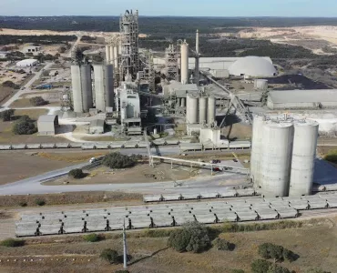 The acquisition includes the 2.1 million tonne capacity Hunter cement plant