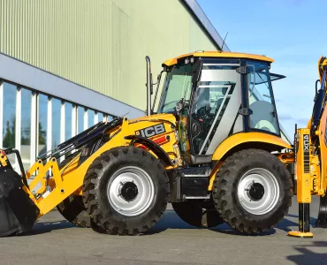 Platinum edition of the JCB 4CX backhoe loader