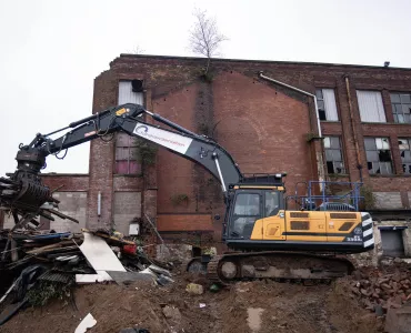 One of Forshaw’s new HD Hyundai HX300AL crawler excavators at work  