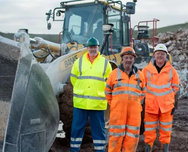 L-R: Kevin Glasper of Saint-Gobain Formula with Bert Emson and Neil Cook of Banks Mining