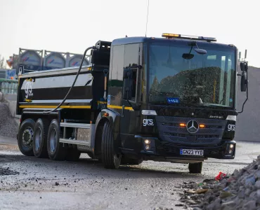 GRS Group now run the UK’s biggest fleet of low-entry Mercedes-Benz Econic tippers