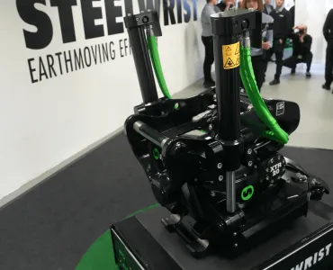 Steelwrist's latest XTR20 tiltrorator on display 