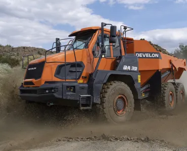 Develon DA30 articulated dumptruck