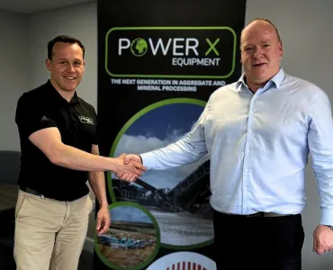 L–R: Luke Talbot, managing director of PX Equipment, and Mark Ferguson, regional sales manager at Powerscreen