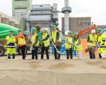 Groundbreaking ceremony for the world’s first large‐scale carbon capture and utilization facility in the cement industry at Heidelberg Materials’ Lengfurt cement plant, in Germany. Photo: Claus Uhlendorf 