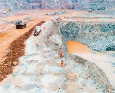 Setting up a quarry blast