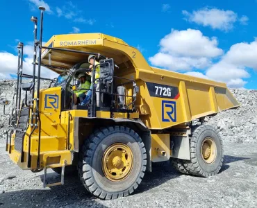 A fully automated Cat 772 rigid dumptruck at Romarheim’s Eikefet Quarry, in Norway