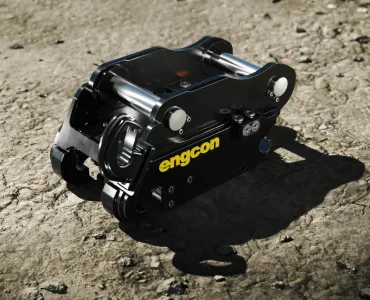 The new and improved engcon S70 quick-coupler