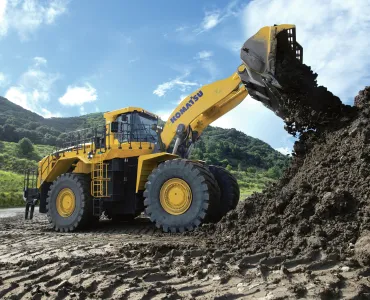 The WA700-8 is the newest addition to Komatsu’s line-up of wheel loaders for quarry and aggregate operations