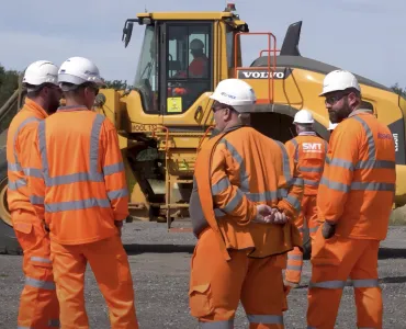 Cemex UK have partnered with SMT to implement a customized EcoOperator training programme designed to enhance collaboration between site managers and operators