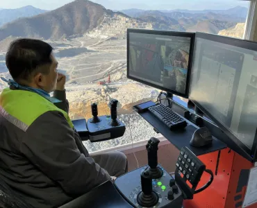 The AutoMine Control Room solution enables full control of the Pantera DP1100i drill rig from a remote control room, eliminating operator exposure to hazardous environments