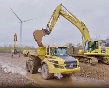 Rail-delivered aggregate from Heidelberg Materials’ Machen Quarry is being used in the creation of a new sustainable energy park in Newport, South Wales