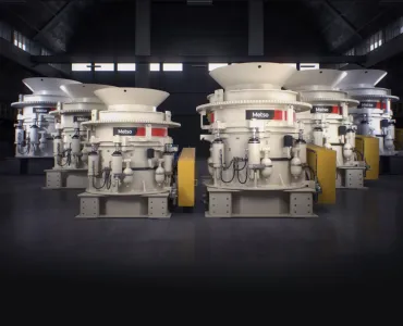The three new units maintain trusted HPe features while extending the series to larger crushing capacities for both aggregates production and mining applications