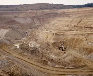 Extraction of Fuller’s earth by Steetley Minerals’ at Woburn Sands, Bedfordshire. Photo: BGS © UKRI