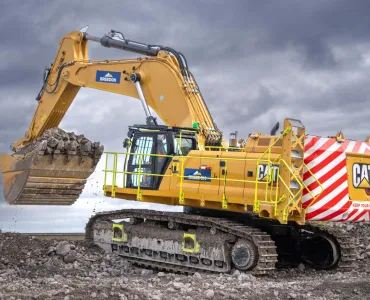 Breedon’s new Caterpillar 395 excavator 