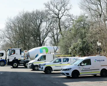 Following three years of successful trials, more than 200 Holcim UK sites will now deploy Fuelre4m’s Re4mx technology to reduce fuel use, lower emissions, and improve performance with no engine modifications