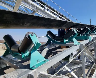 Rema Tip Top have acquired significant assets and operations of the Canadian Almex Group, expanding their portfolio in the area of conveyor belt vulcanizing systems