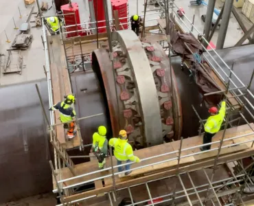 Installation of the new shell section