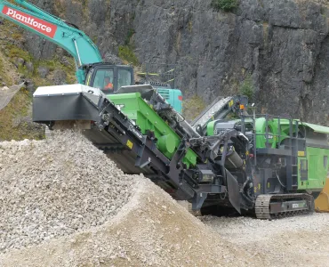 The new Bison 220R compact jaw crusher from EvoQuip