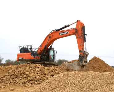 Heritage Quarry Group’s new Develon DX490LC-7 crawler excavator in action at Skillington Quarry