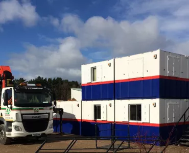 Double stacking accommodation units