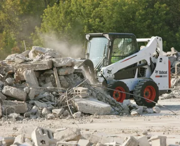 Bobcat S530 compact loader