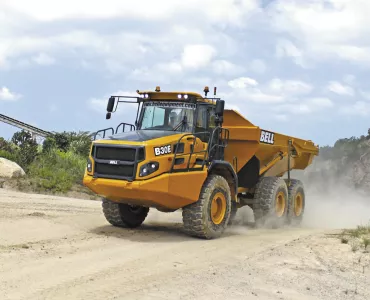 Bell B30E articulated dumptruck