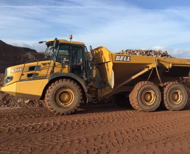 Bell B30E dumptruck