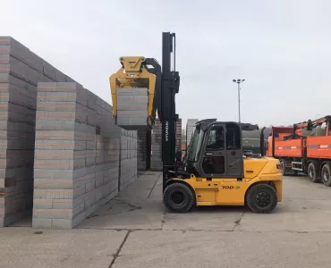 Hyundai 70D-9 forklift truck